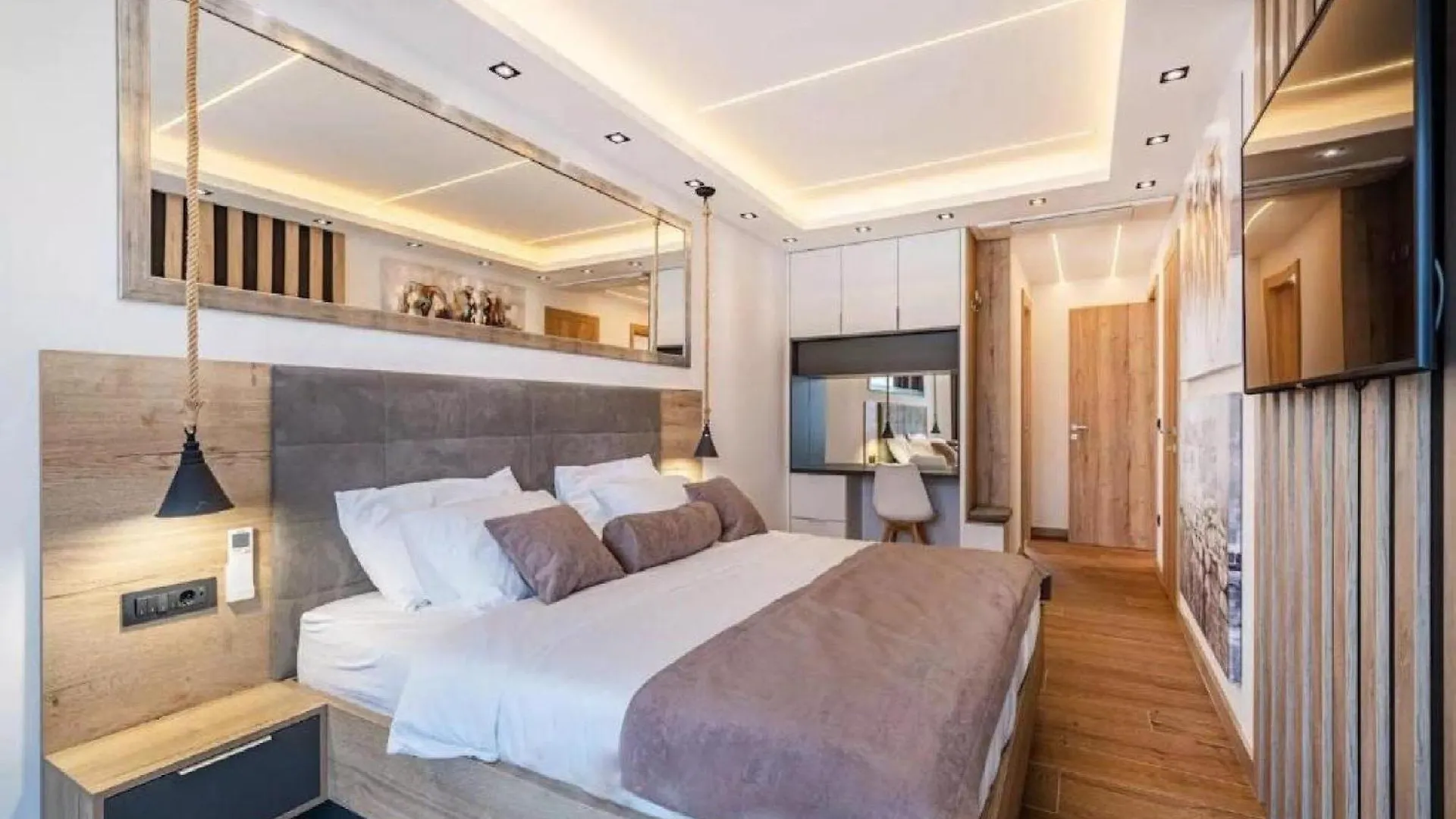 Villa Omega - Four Bedroom Villa With Swimming Pool Rab Town