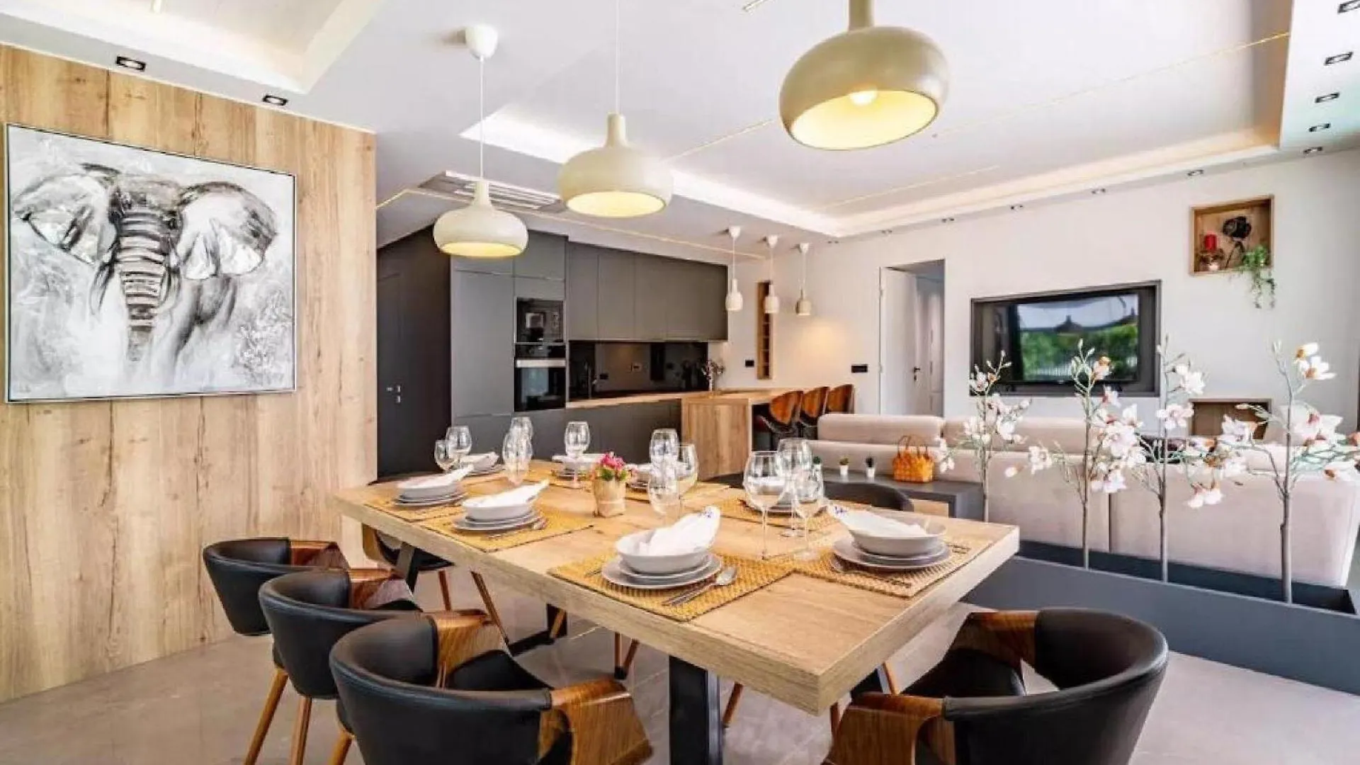 Villa Omega - Four Bedroom Villa With Swimming Pool Rab Town Croatia